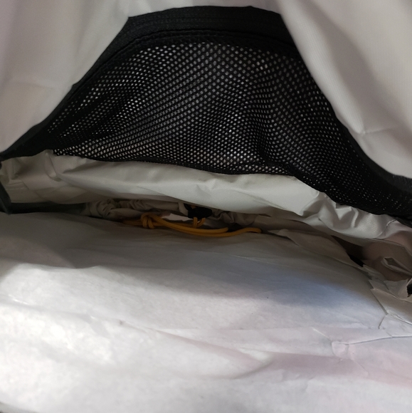 SOLD North Face Aurora Laptop 22L Backpack - Picture 9 of 12